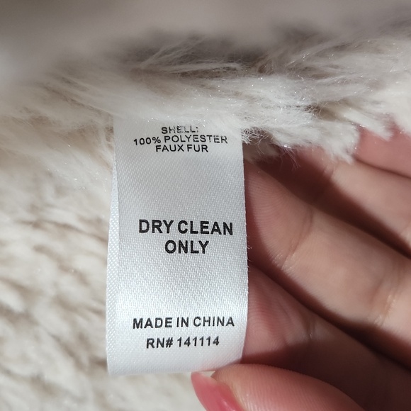 Naira vest - Picture 3 of 3